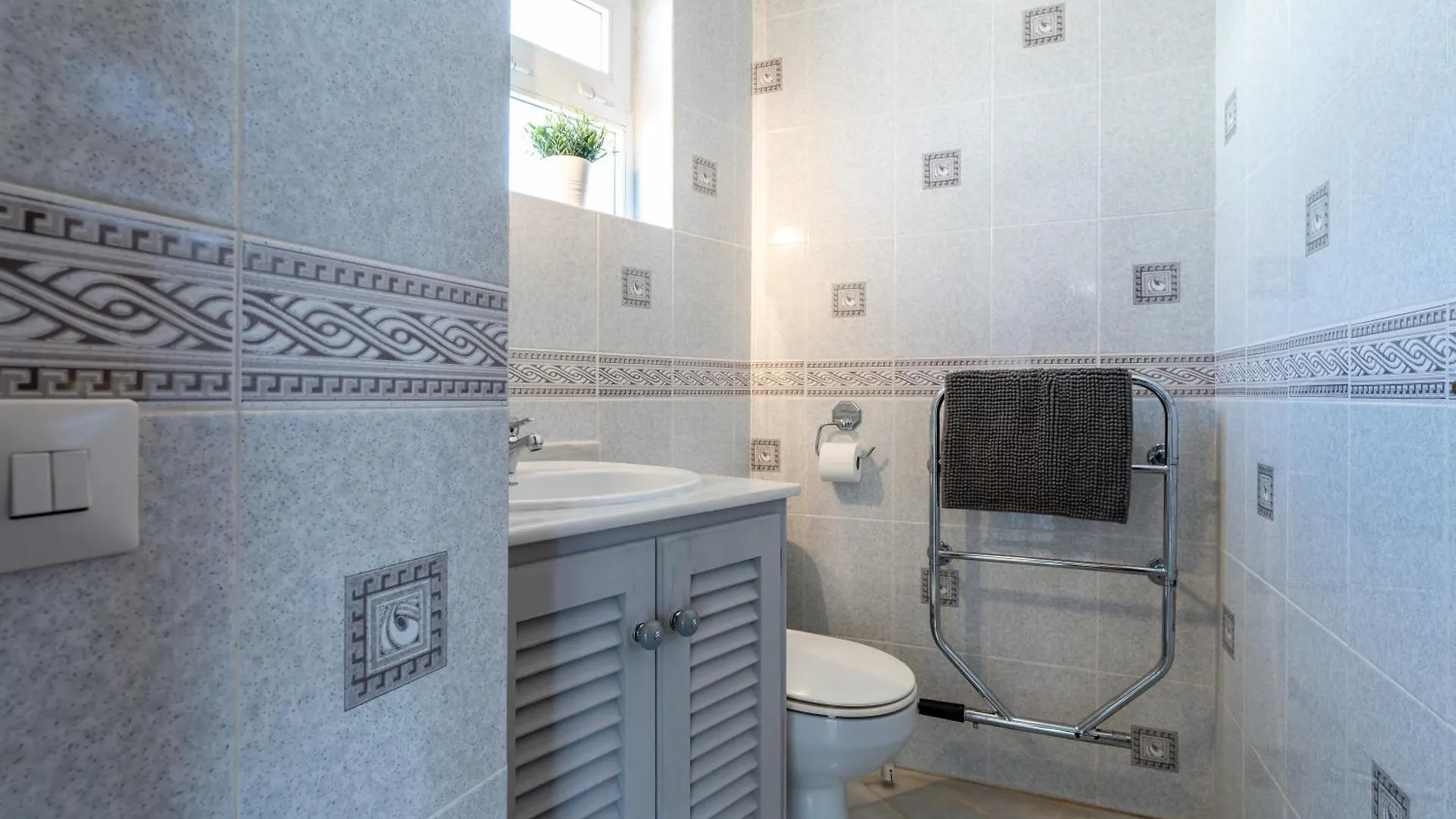 Villa With Private Swimming Pool ミハス